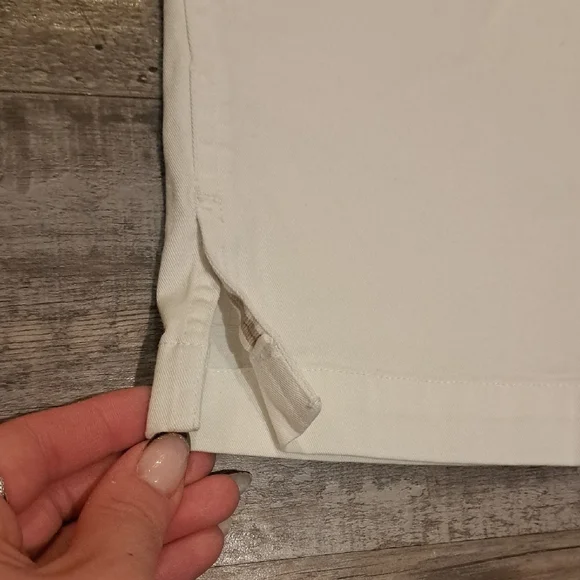 Studio Cream Capris - Picture 5 of 5